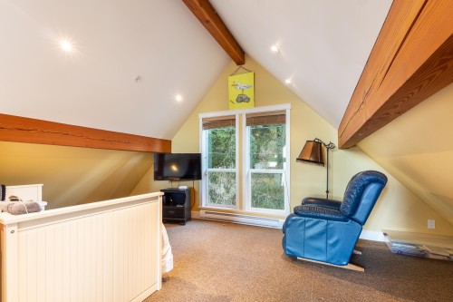 1051 Gower Point Road, Gibsons, BC 