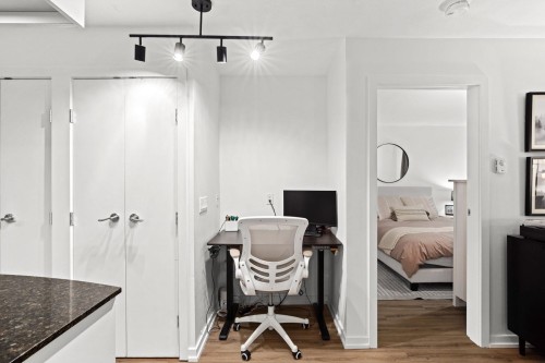 807-683 Victoria Park W, North Vancouver, BC 