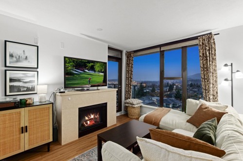 807-683 Victoria Park W, North Vancouver, BC 