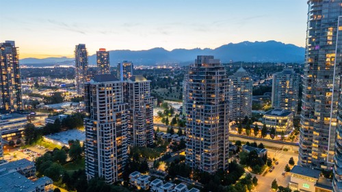 3202-2077 Rosser Avenue, Burnaby, BC 