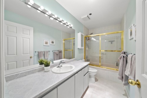 401-1154 Westwood Street, Coquitlam, BC 