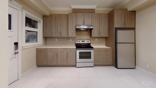 8168 Hunter Street, Burnaby, BC 