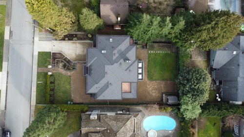 8168 Hunter Street, Burnaby, BC 