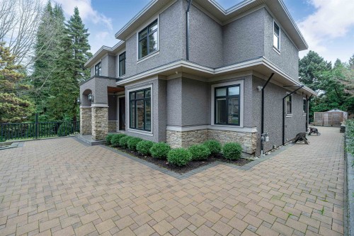 8168 Hunter Street, Burnaby, BC 