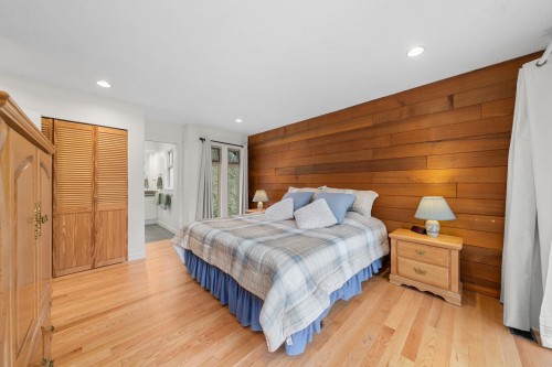 667 Fairway Drive, North Vancouver, BC 