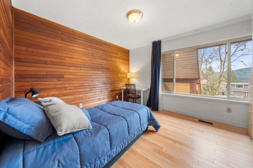 667 Fairway Drive, North Vancouver, BC 