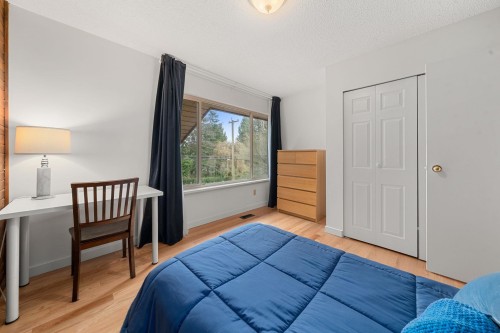 667 Fairway Drive, North Vancouver, BC 