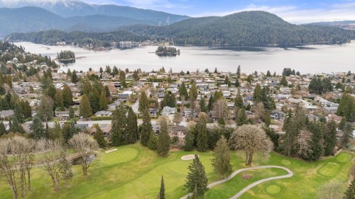 667 Fairway Drive, North Vancouver, BC 