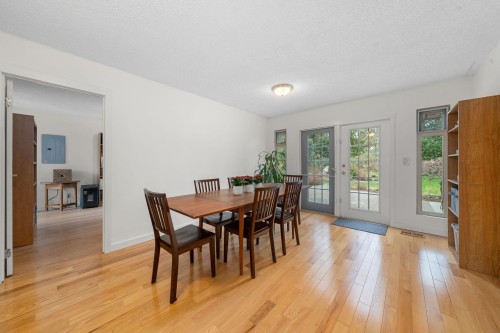 667 Fairway Drive, North Vancouver, BC 