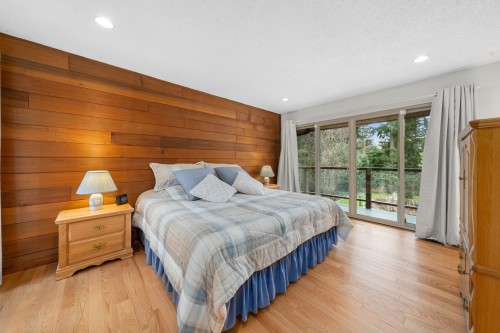 667 Fairway Drive, North Vancouver, BC 