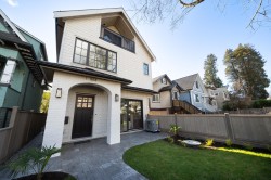 1-864 16th Avenue E Vancouver, BC V5T 2V6