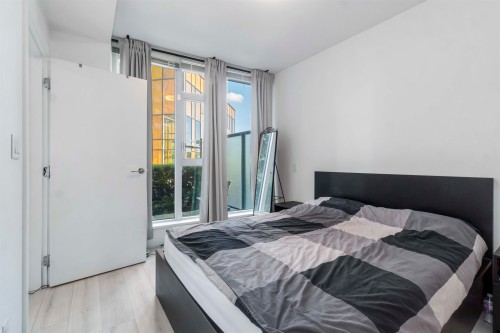 402-7388 Kingsway, Burnaby, BC 