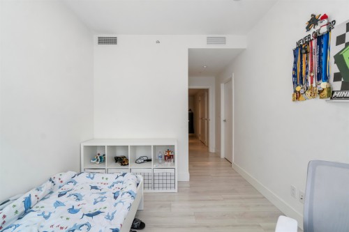 402-7388 Kingsway, Burnaby, BC 