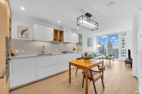 3303-6000 Mckay Avenue, Burnaby, BC 