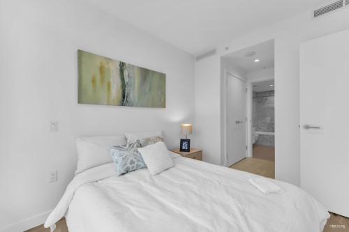 3303-6000 Mckay Avenue, Burnaby, BC 