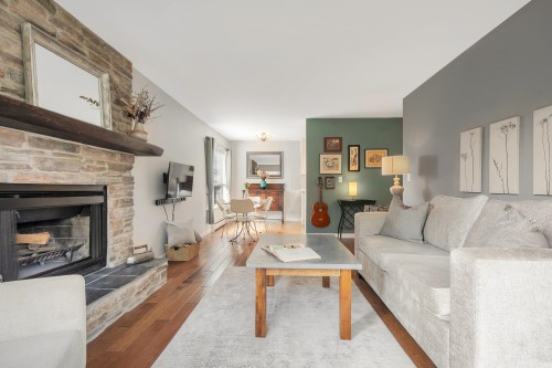 213-230 Mowat Street, New Westminster, BC 