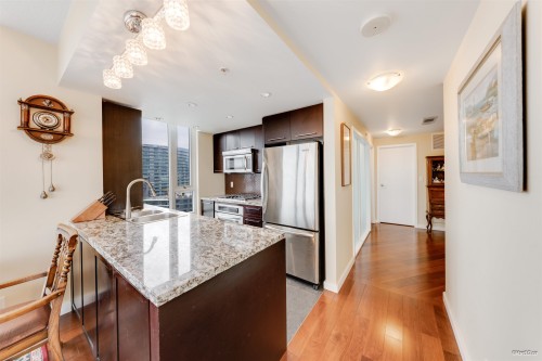 2705-918 Cooperage Way, Vancouver, BC 