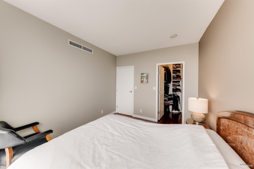 2705-918 Cooperage Way, Vancouver, BC 