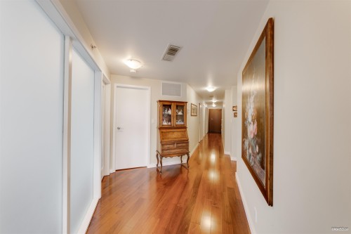 2705-918 Cooperage Way, Vancouver, BC 