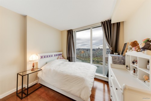 2705-918 Cooperage Way, Vancouver, BC 