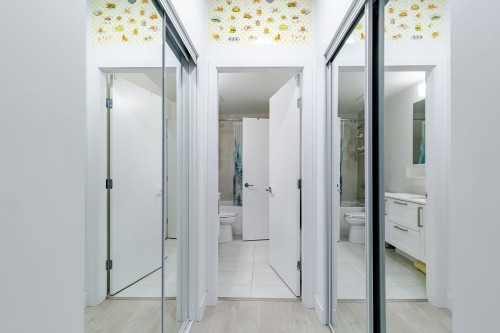 211-808 Gauthier Avenue, Coquitlam, BC 