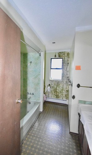 631 Wyngaert Road, Gibsons, BC 