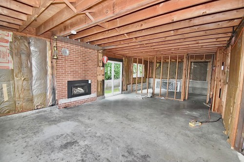 631 Wyngaert Road, Gibsons, BC 