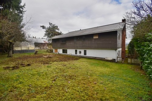 631 Wyngaert Road, Gibsons, BC 