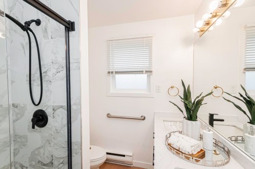 7111 Cavelier Court, Richmond, BC 