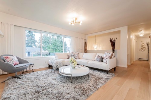 7111 Cavelier Court, Richmond, BC 