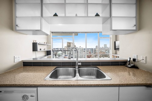 3608-928 Beatty Street, Vancouver, BC 