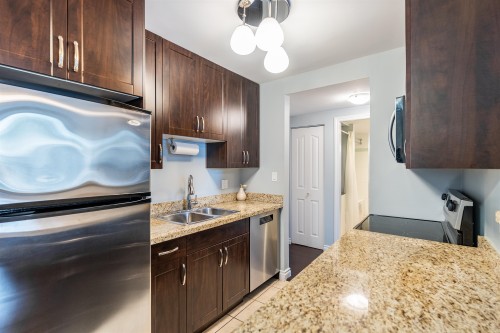 222-3921 Carrigan Court, Burnaby, BC 