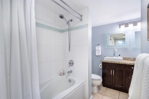 222-3921 Carrigan Court, Burnaby, BC 