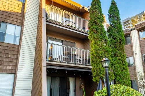 222-3921 Carrigan Court, Burnaby, BC 
