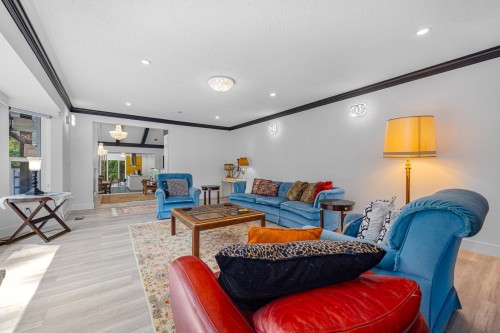 4621 Caulfeild Drive, West Vancouver, BC 