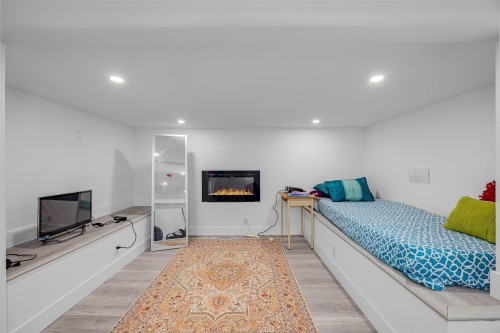 4621 Caulfeild Drive, West Vancouver, BC 