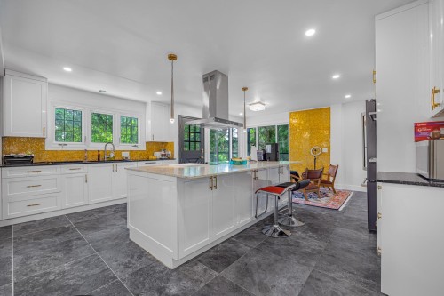 4621 Caulfeild Drive, West Vancouver, BC 