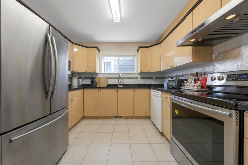 5056 Manor Street, Burnaby, BC 