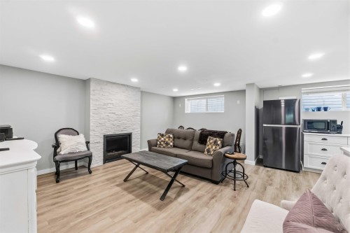 11953 221 Street, Maple Ridge, BC 