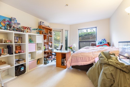 310-5855 Cowrie Street, Sechelt, BC 