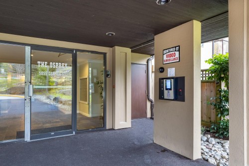 310-5855 Cowrie Street, Sechelt, BC 