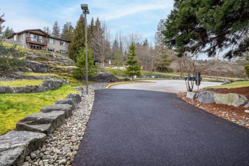 310-5855 Cowrie Street, Sechelt, BC 