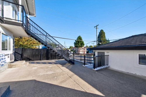 392 63Rd Avenue E, Vancouver, BC 