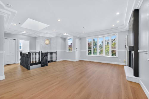 392 63Rd Avenue E, Vancouver, BC 