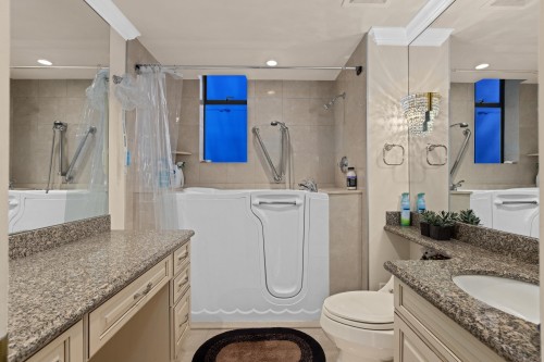 1801-1972 Bellevue Avenue, West Vancouver, BC 