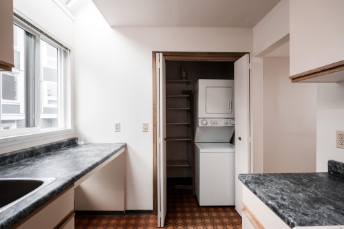 B3-1070 7Th Avenue W, Vancouver, BC 