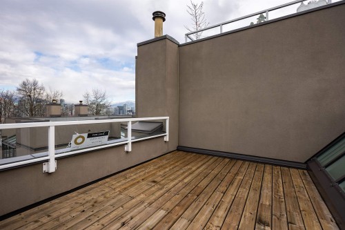 B3-1070 7Th Avenue W, Vancouver, BC 