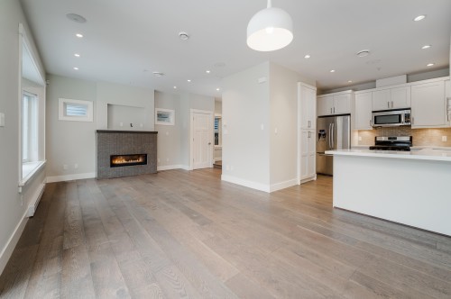 1805 7Th Avenue E, Vancouver, BC 