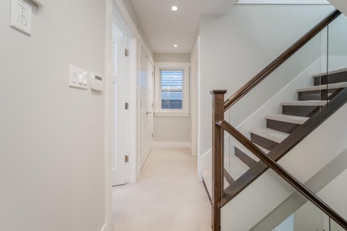 1805 7Th Avenue E, Vancouver, BC 