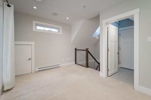 1805 7Th Avenue E, Vancouver, BC 